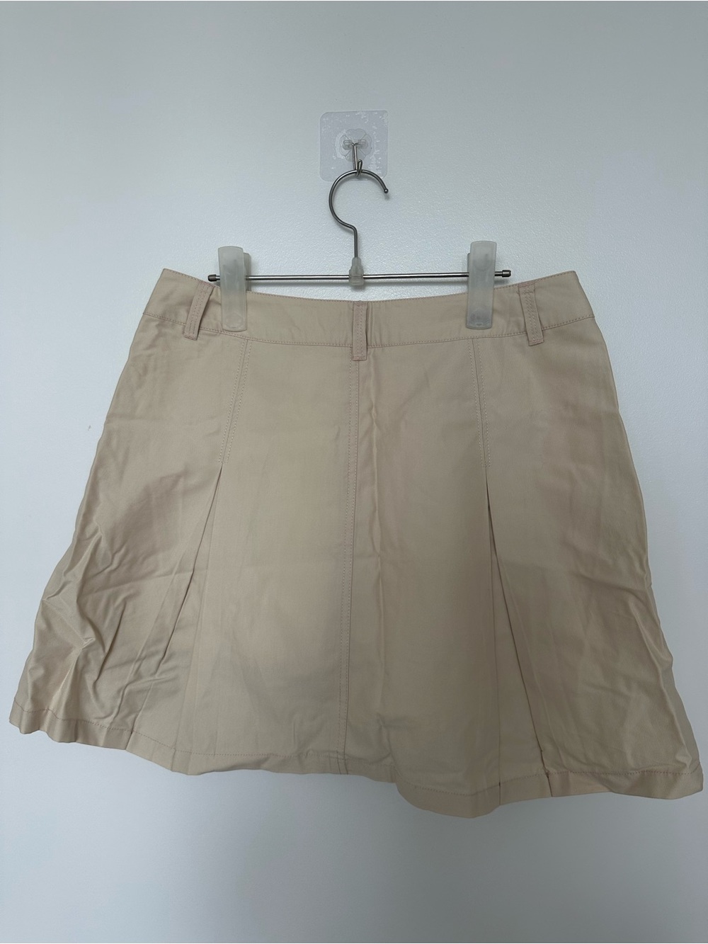 BNWOT Beige Pleated Mini Skirt with Built In Shorts - Picture 4 of 7